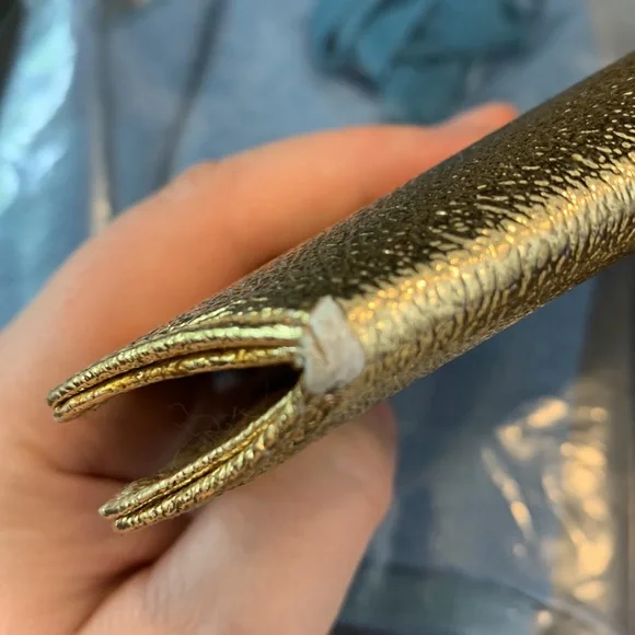 Vintage Metallic Gold Slim Framed Clutch with Clasp - Picture 5 of 5